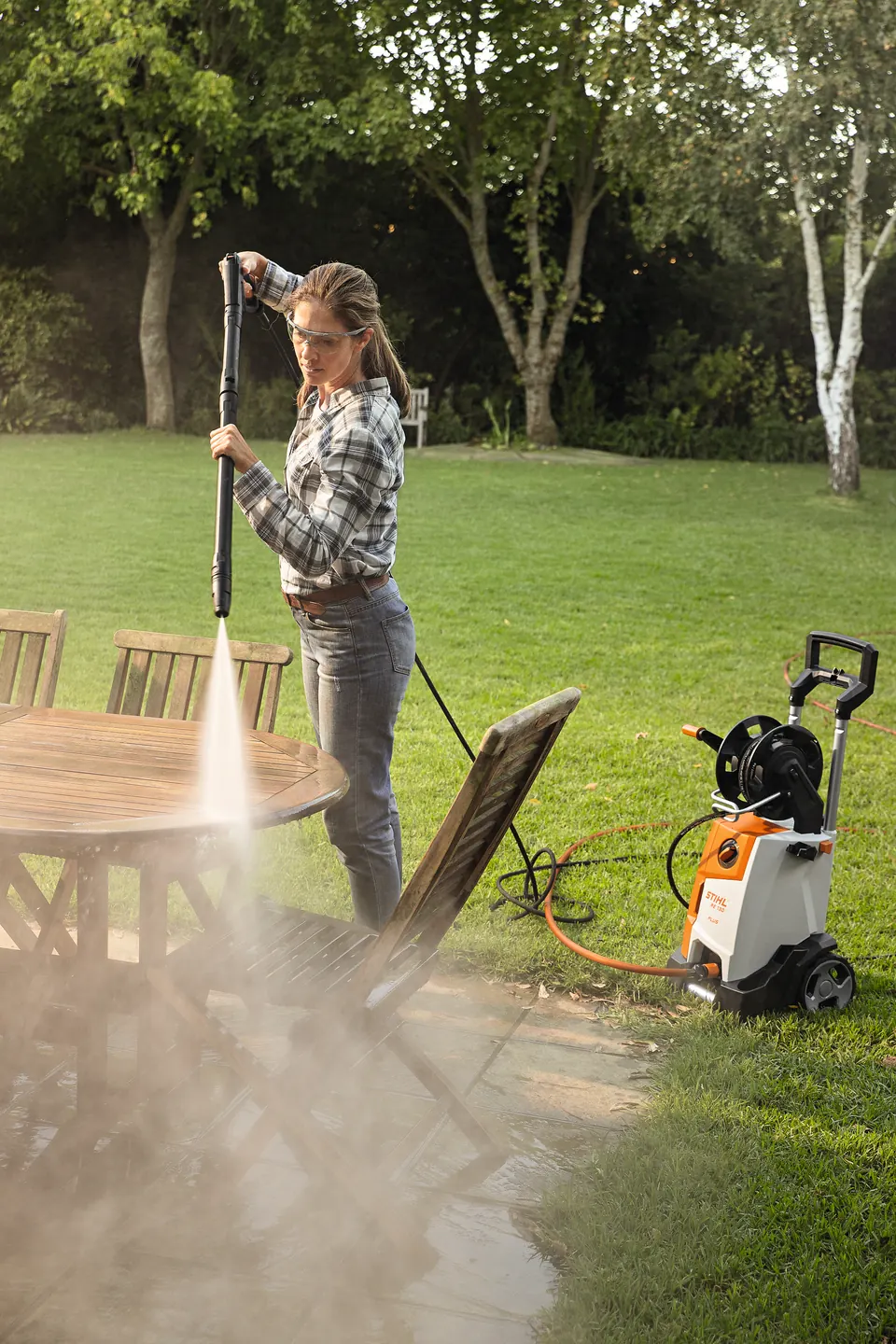 STIHL Hochdruckreiniger auf dem Bauhof